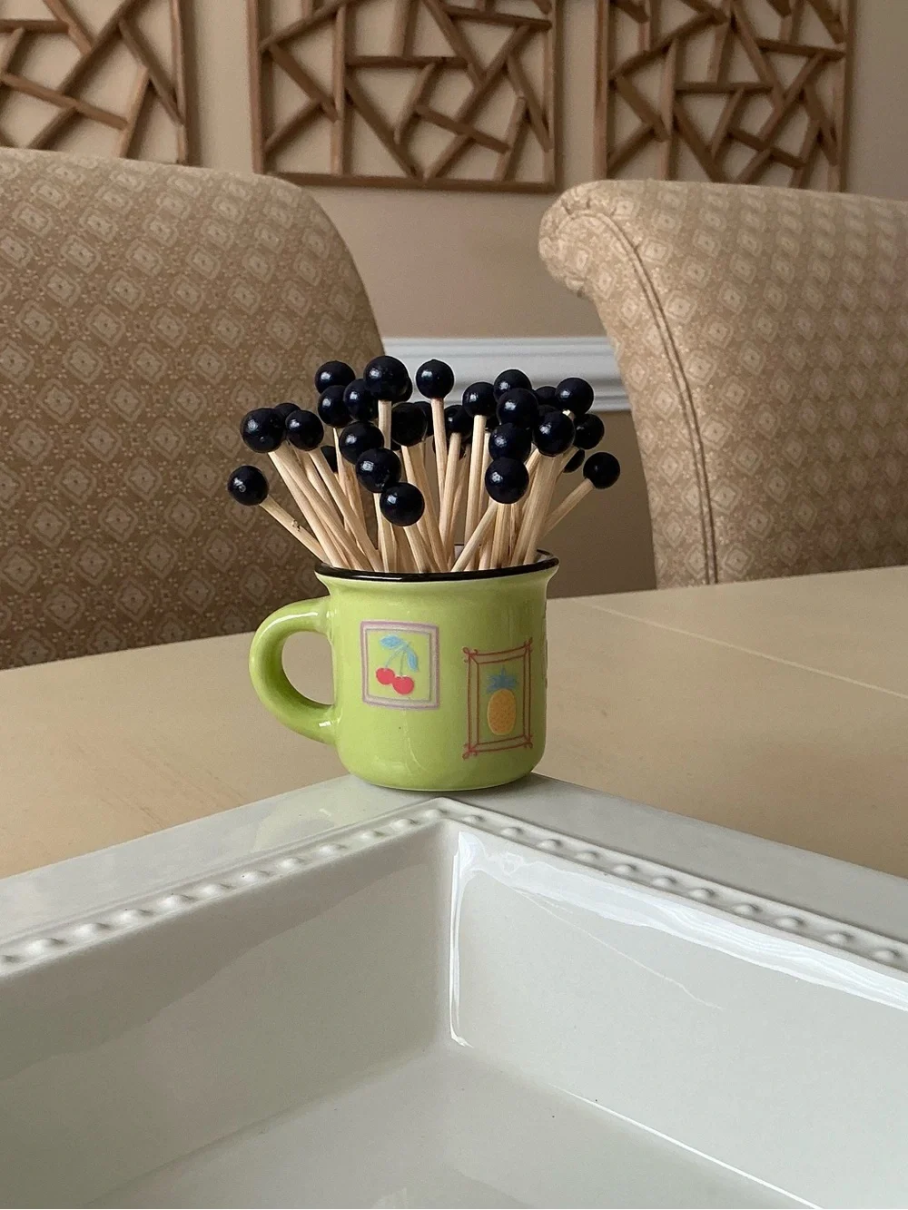 Assorted Fruits Toothpick Holder Platter Decoration + Bonus - 🥝 🍓 🍉